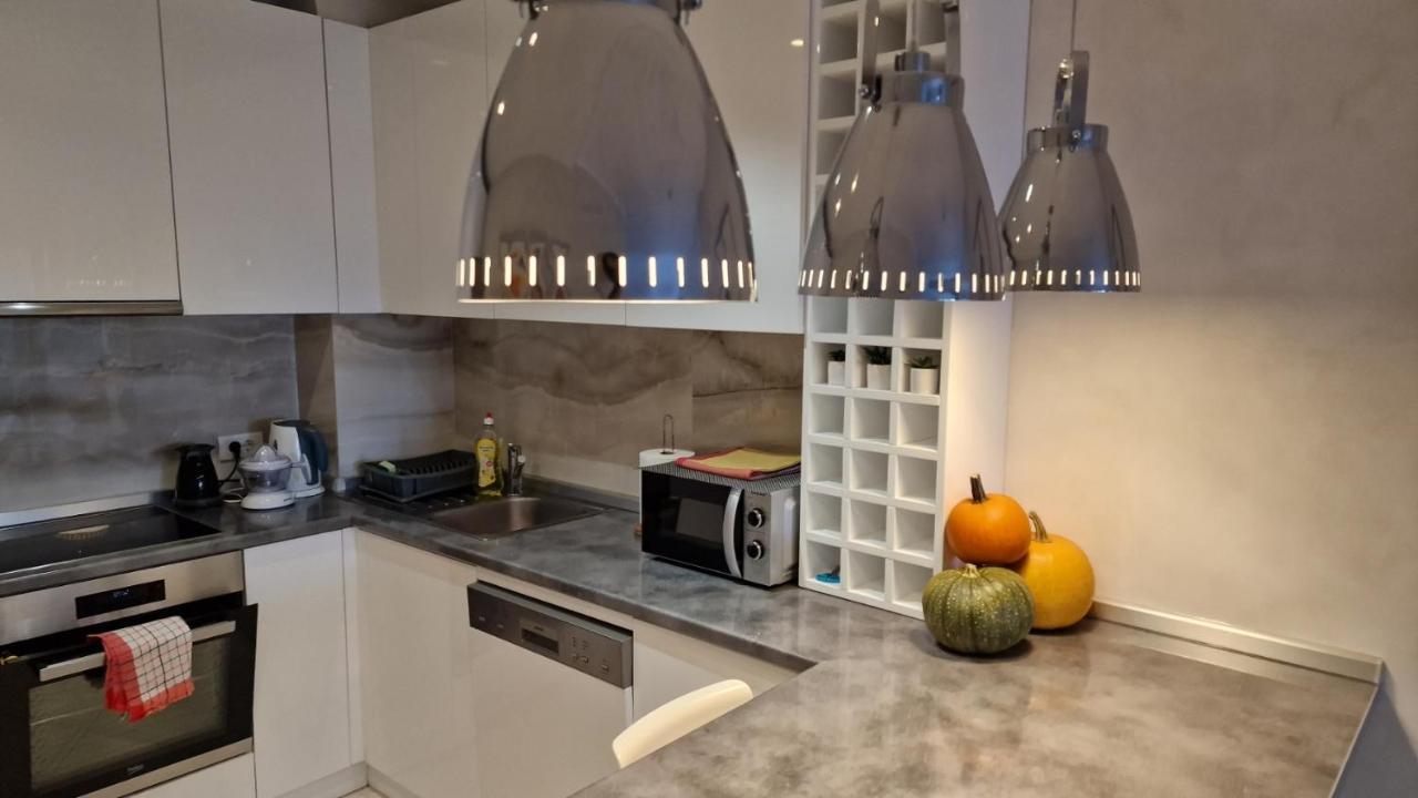 Lux Apartman Ava Kikinda ภายนอก รูปภาพ