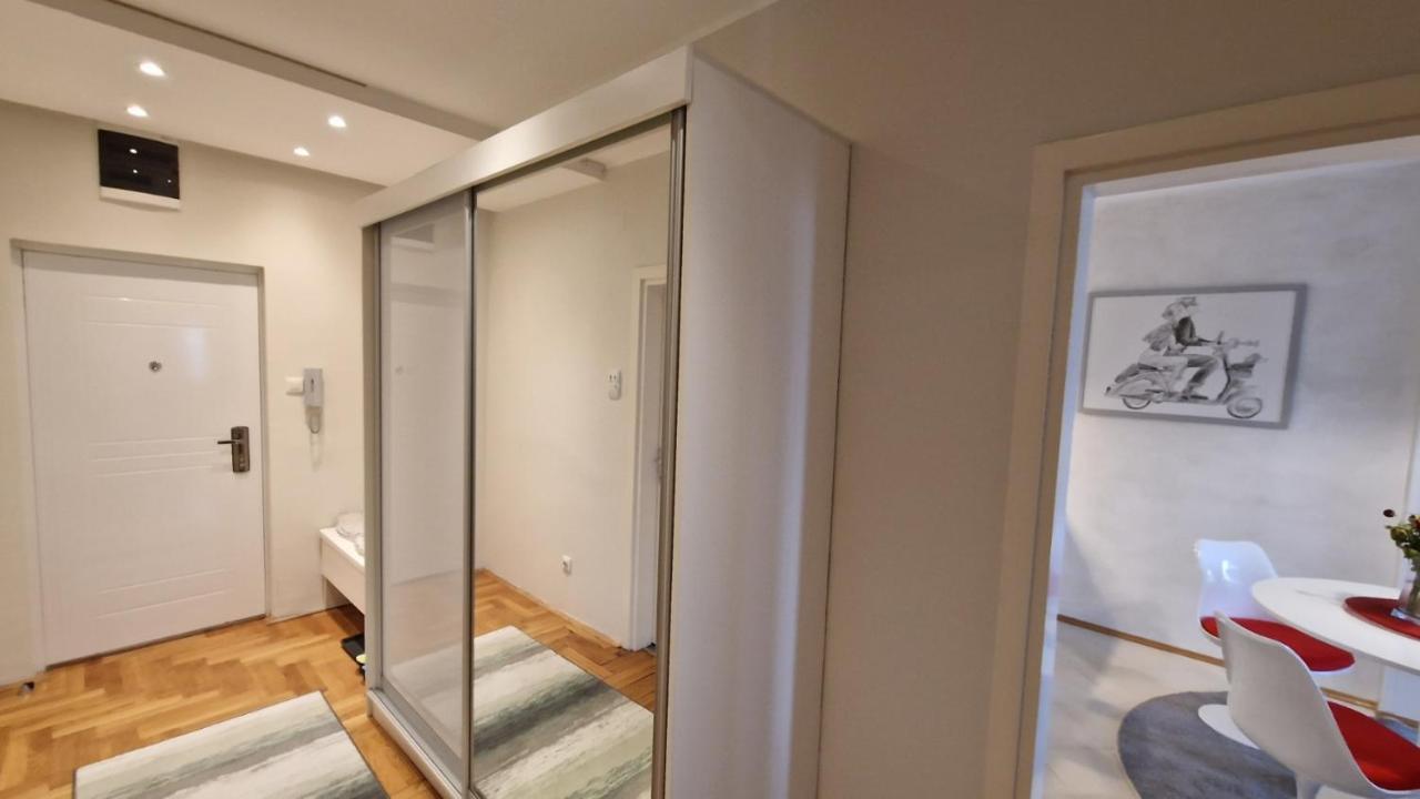 Lux Apartman Ava Kikinda ภายนอก รูปภาพ